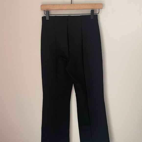 Banana Republic Black Crop Flare Everywhere Pointe Pant Size XS NWT - Picture 6 of 8